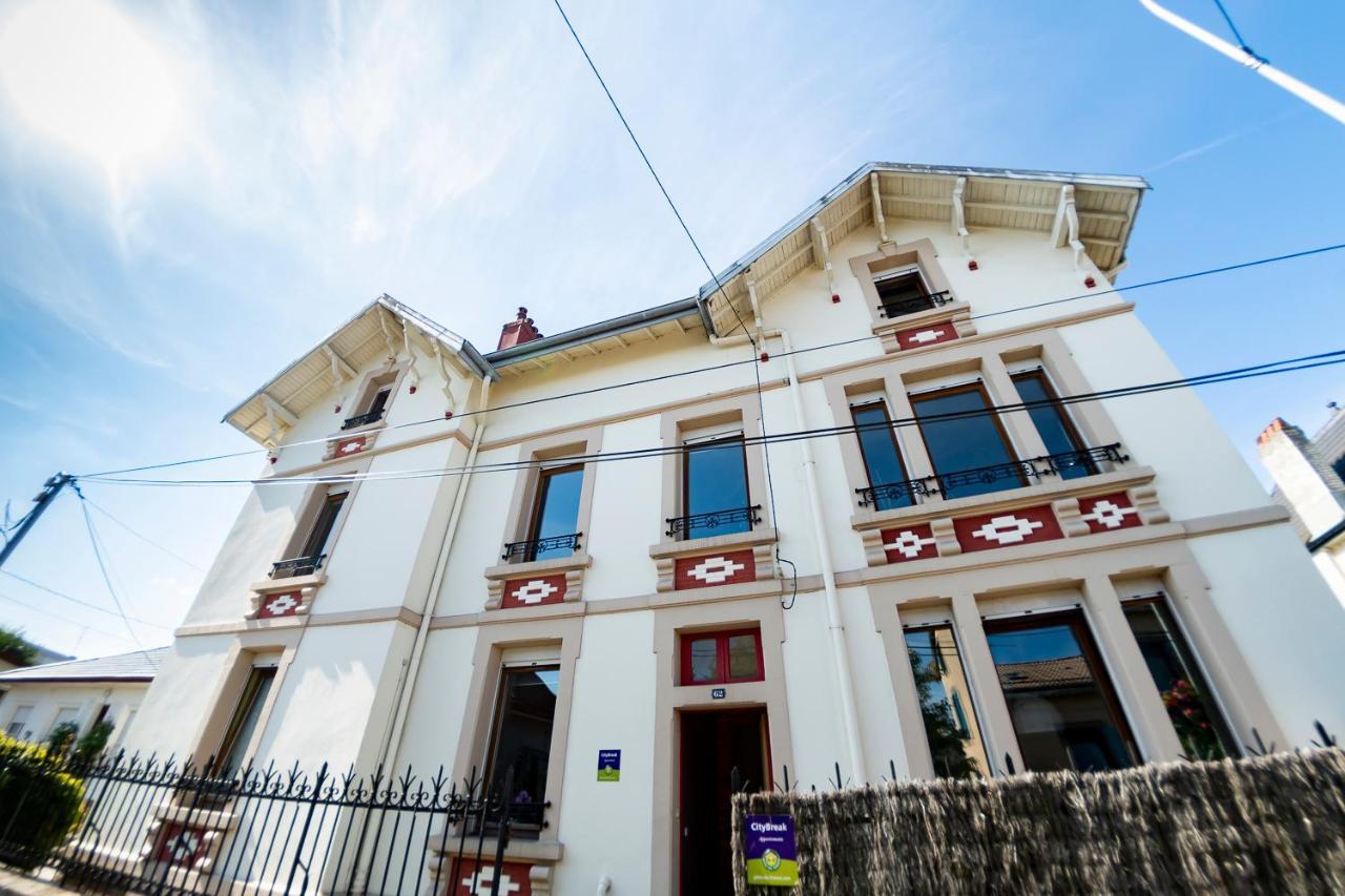 L'Enchantraine - Gite Tout Confort Et Tarif Tout Inclus - Appartement Spacieux Et Accueillant Sur Épinal Exterior foto